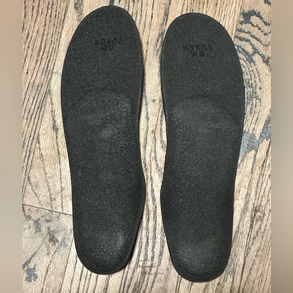 New Balance Gray Performance Orthotics Women 9 - Picture 3 of 7